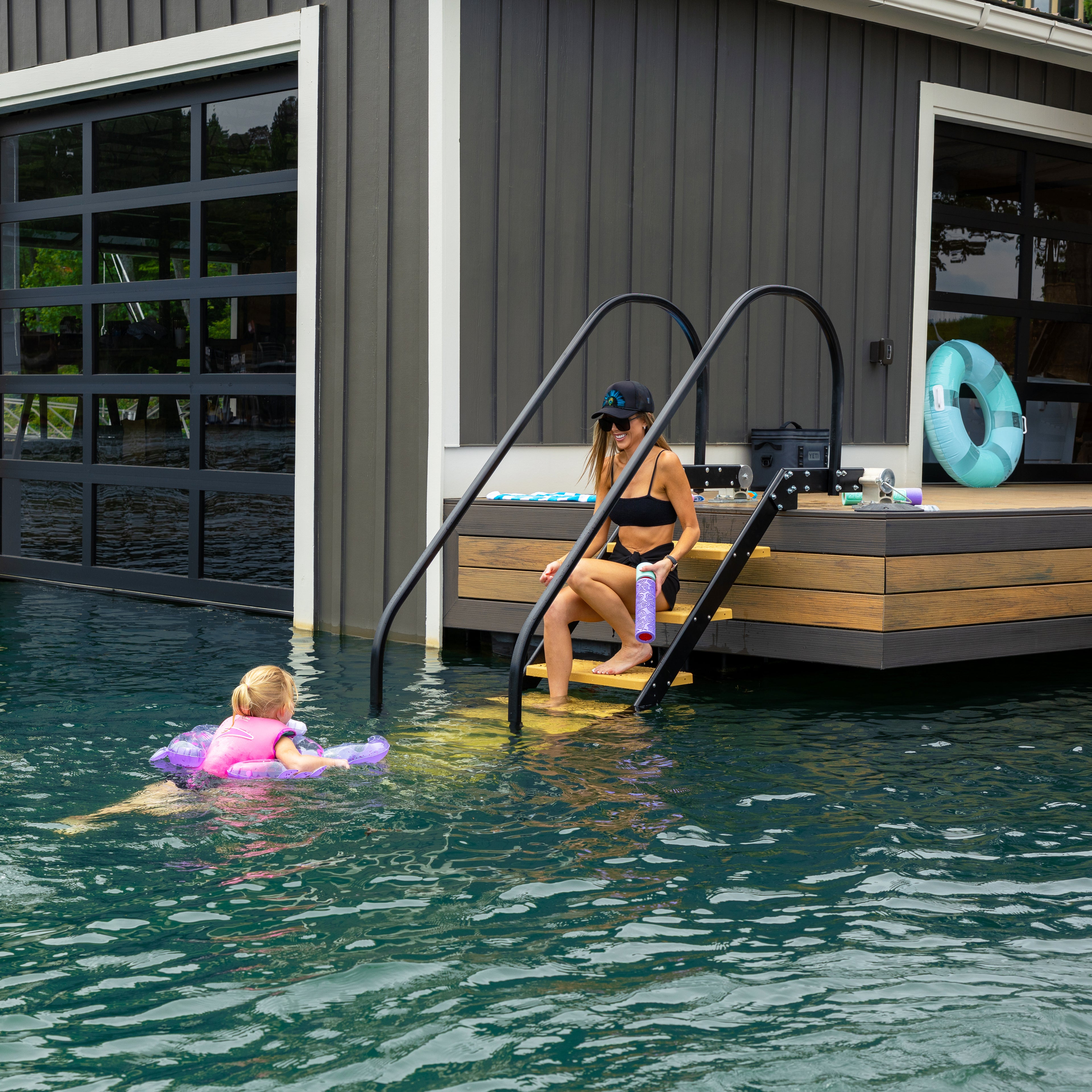 NautiSteps Spring-Assisted Dock Ladder (1 Handrail)